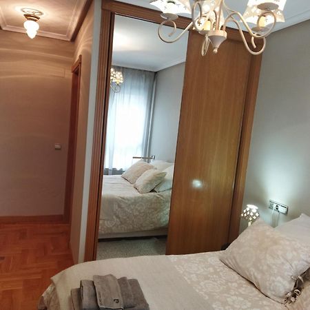 Centrico Apartamento Oviedo Parking Y Wifi Gratuitos Admite Mascotas Екстер'єр фото